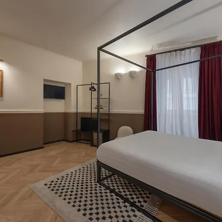 V Collection Mercede Guest house