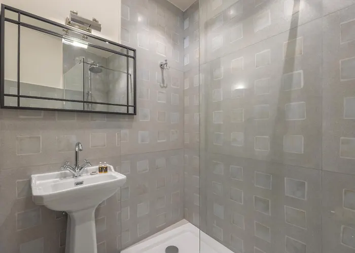 V Collection Mercede 4* Rom