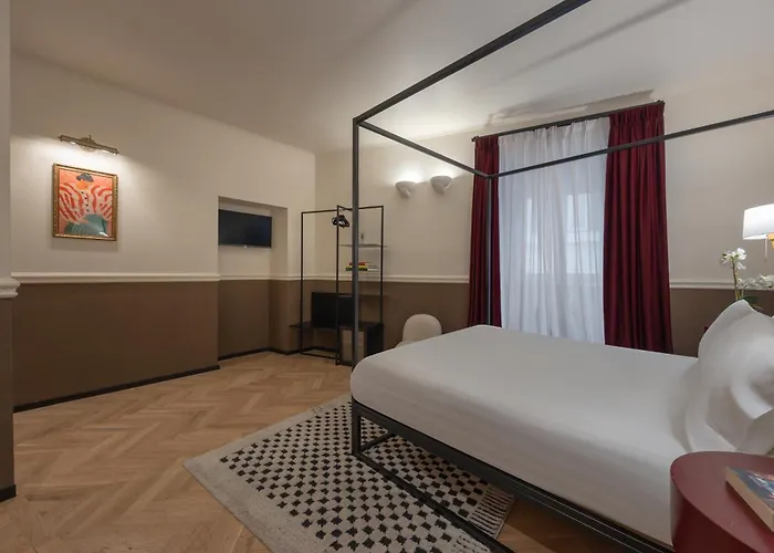 V Collection Mercede 招待所